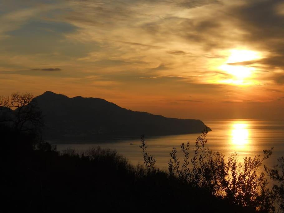 Sun & Relax, Relaxing Location With Seaview