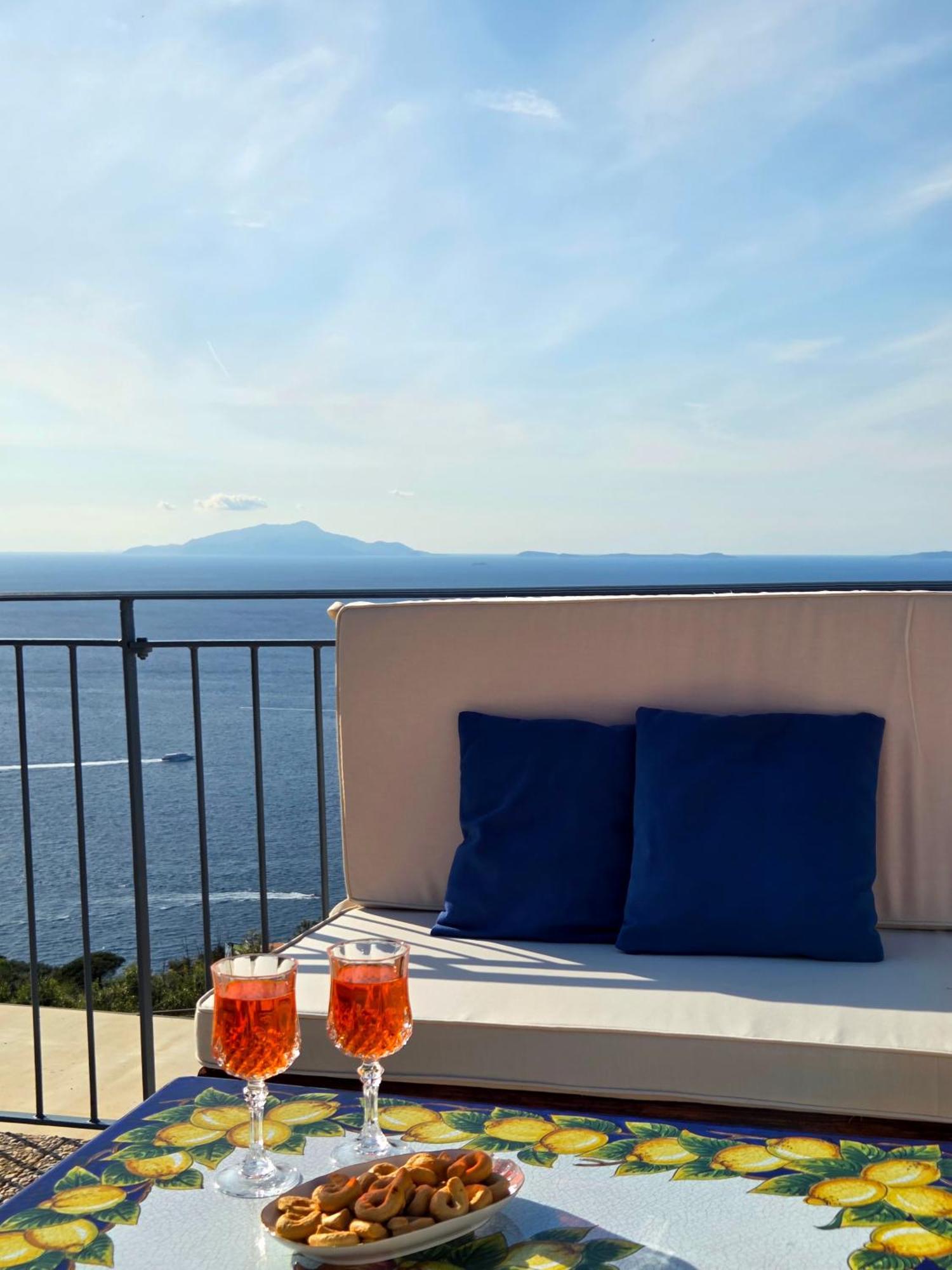 Sun & Relax, Relaxing Location With Seaview * Massa Lubrense
