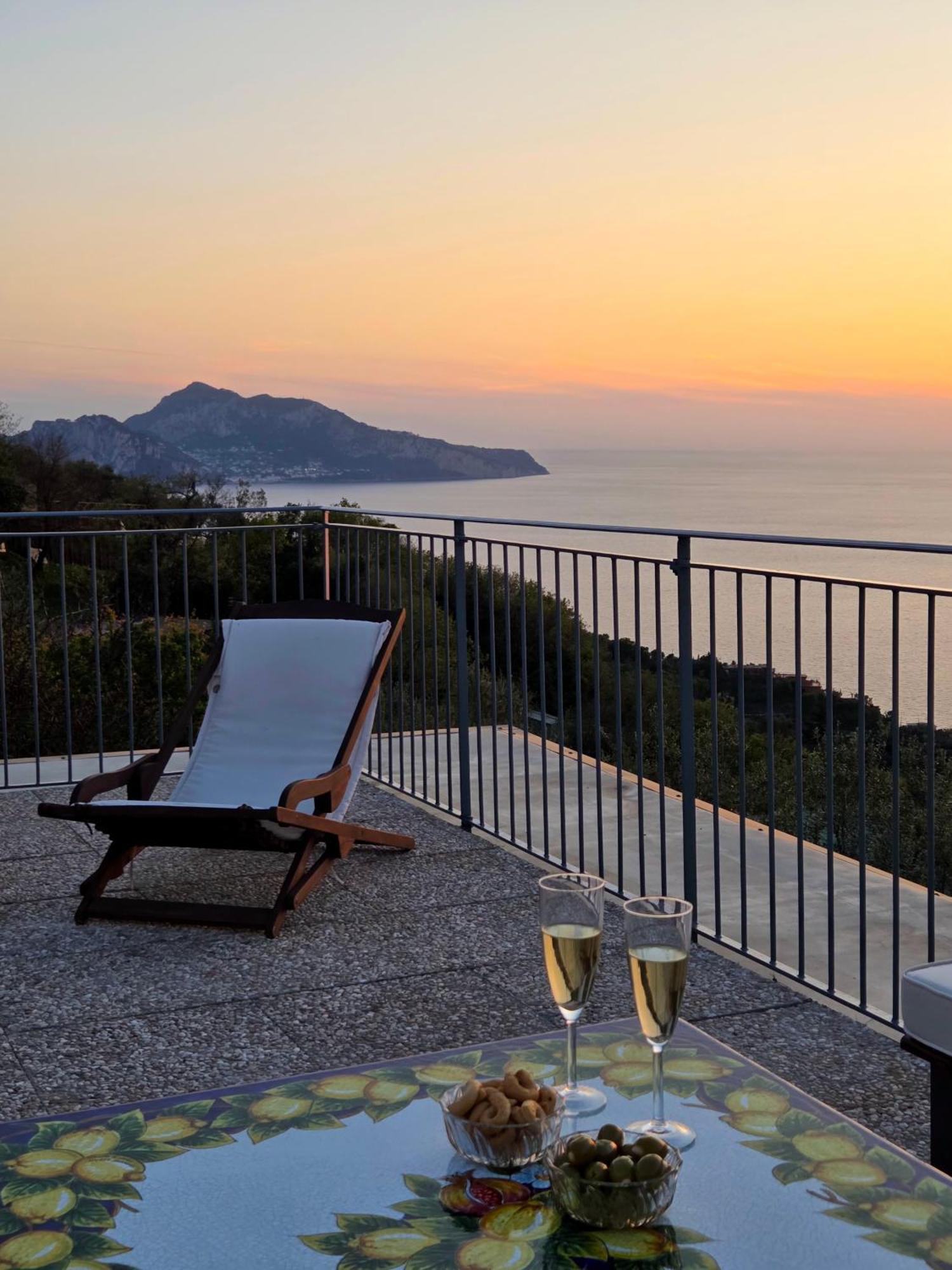 Sun & Relax, Relaxing Location With Seaview * Massa Lubrense