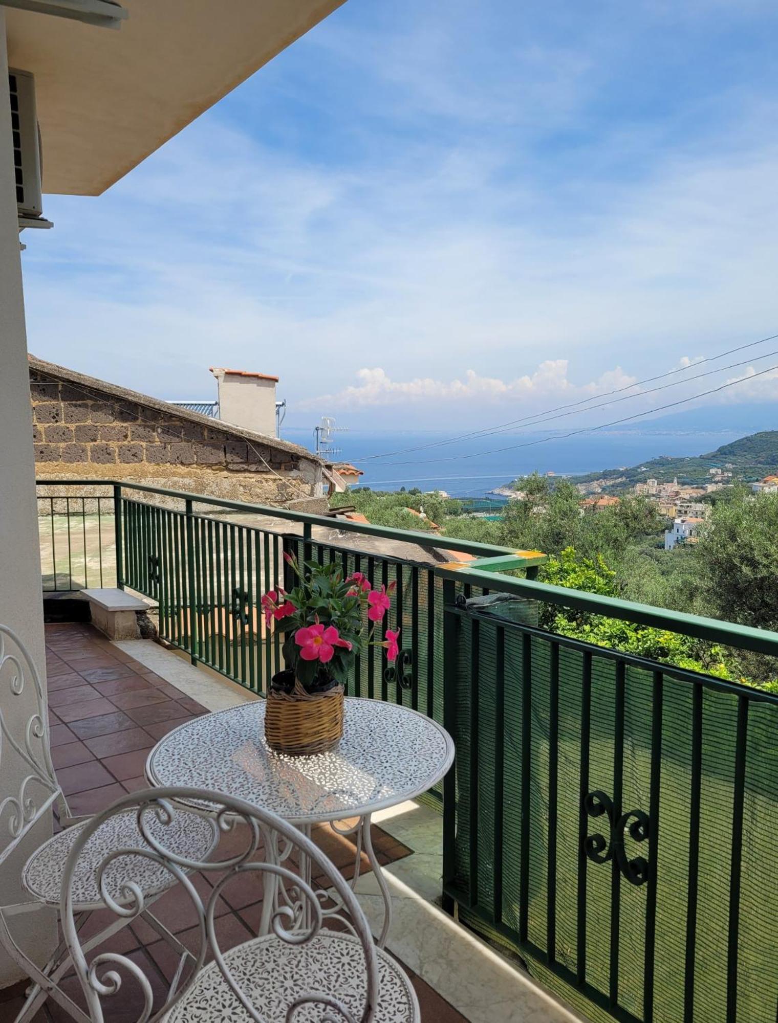 Sun & Relax, Relaxing Location With Seaview